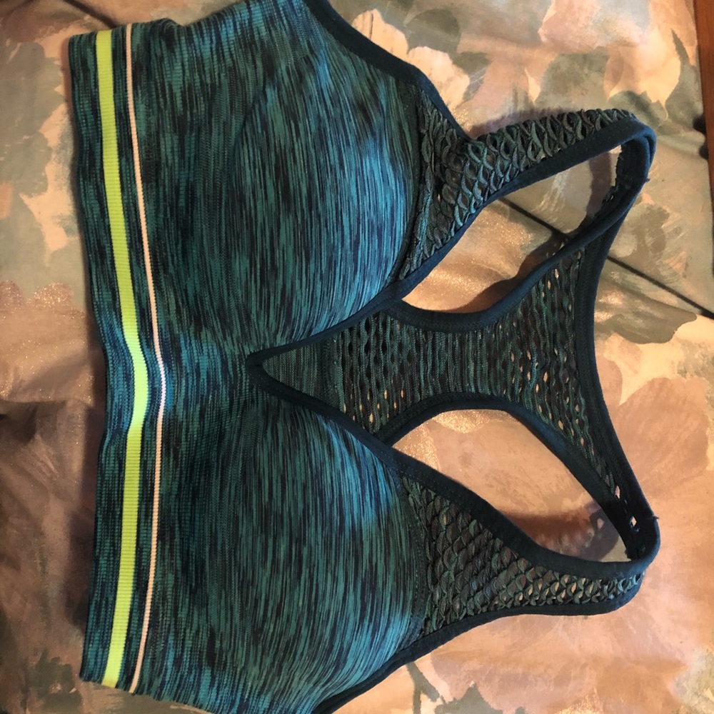 PINK Victoria’s Secret Sports Bra